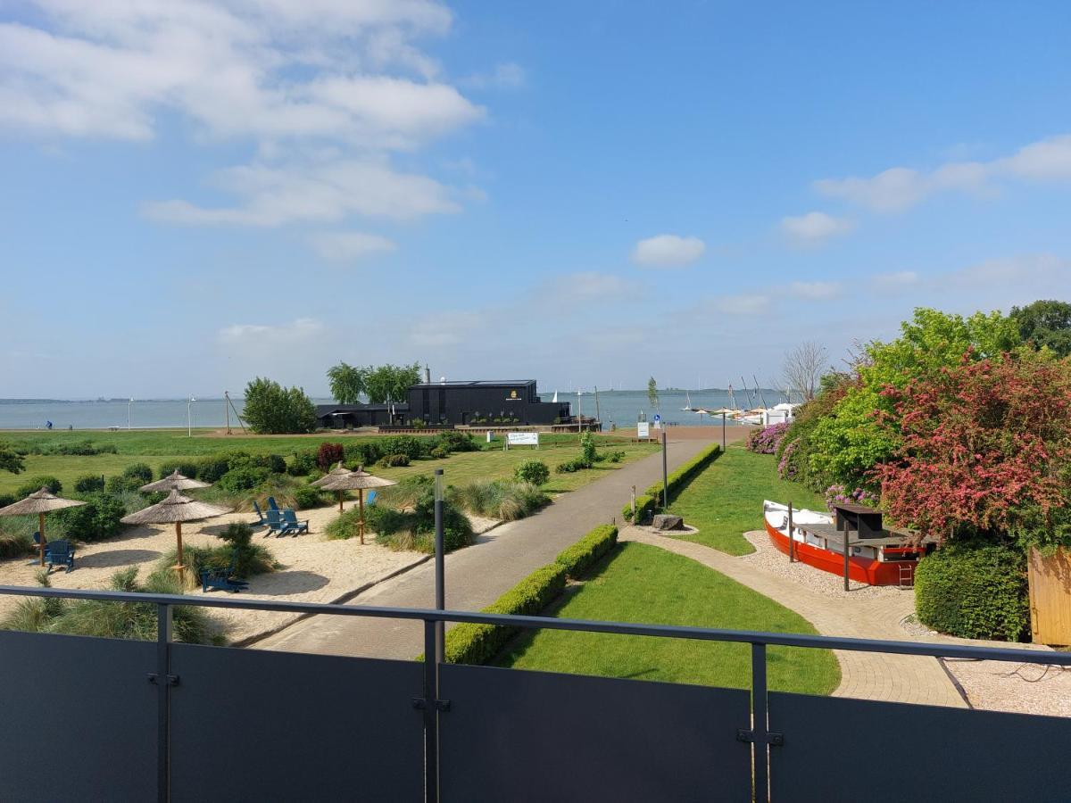 Haus Strandglueck - Urlaub Mit Blick Auf Den Duemmer See Lembruch Exterior foto