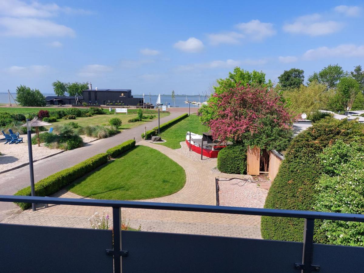 Haus Strandglueck - Urlaub Mit Blick Auf Den Duemmer See Lembruch Exterior foto