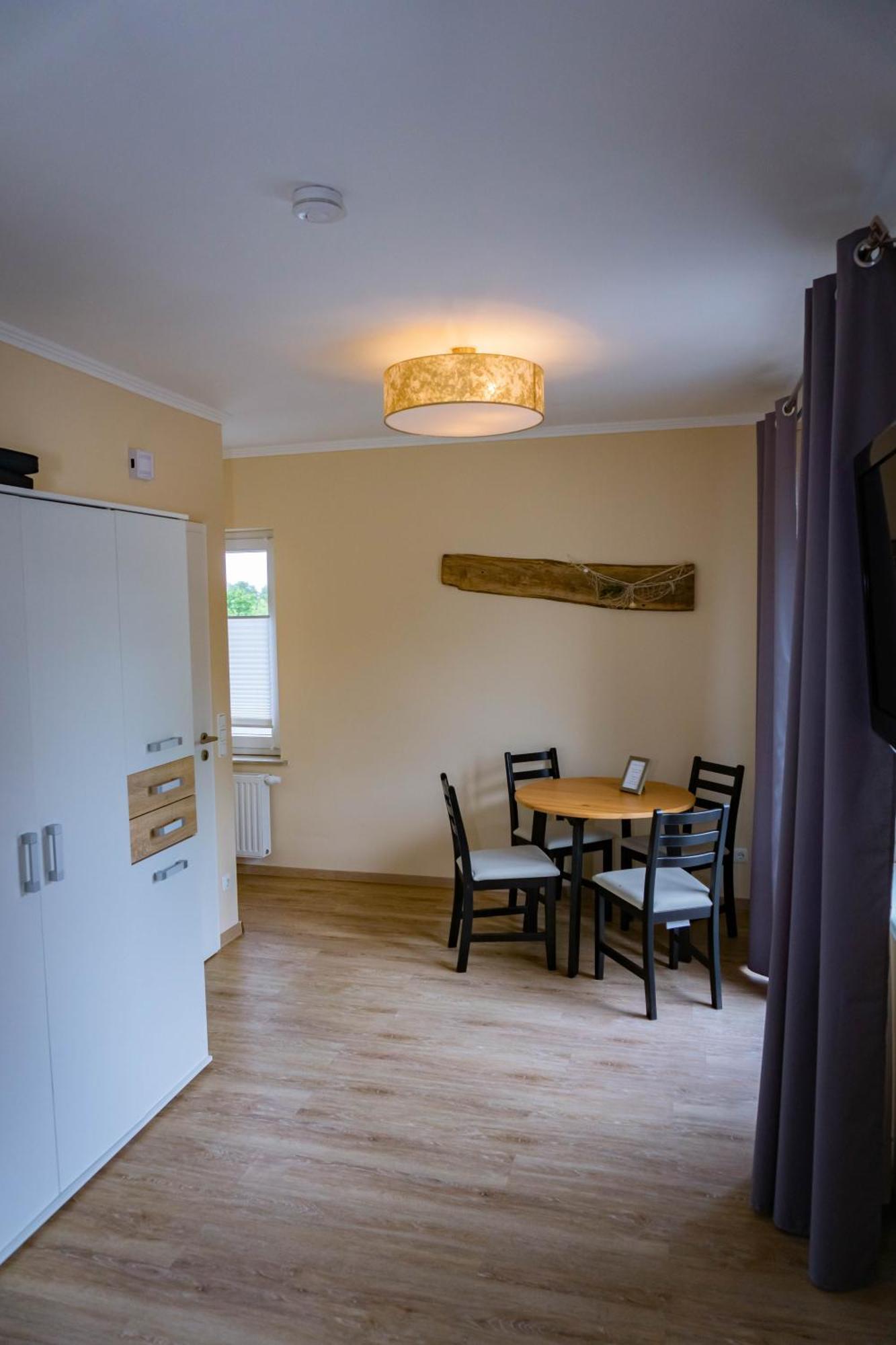 Haus Strandglueck - Urlaub Mit Blick Auf Den Duemmer See Lembruch Exterior foto